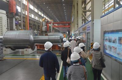 【2021全國(guó)主流媒體德陽(yáng)行】工人當(dāng)上&ldquo;監(jiān)督員&rdquo; 東方電機(jī)數(shù)字賦能建成&ldquo;無(wú)人車間&rdquo;